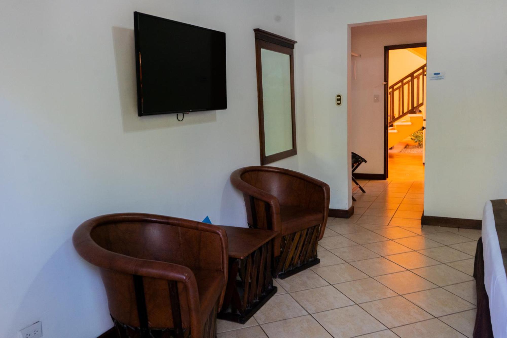 Hotel Cayman Suites Monterrico Bagian luar foto