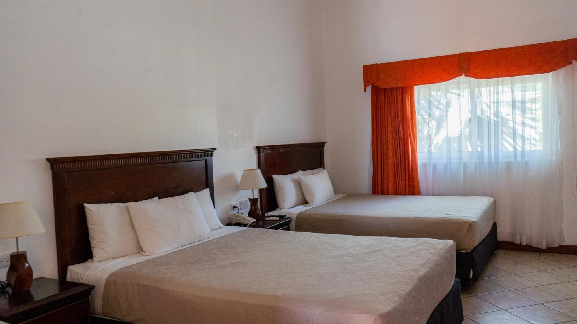 Hotel Cayman Suites Monterrico Bagian luar foto