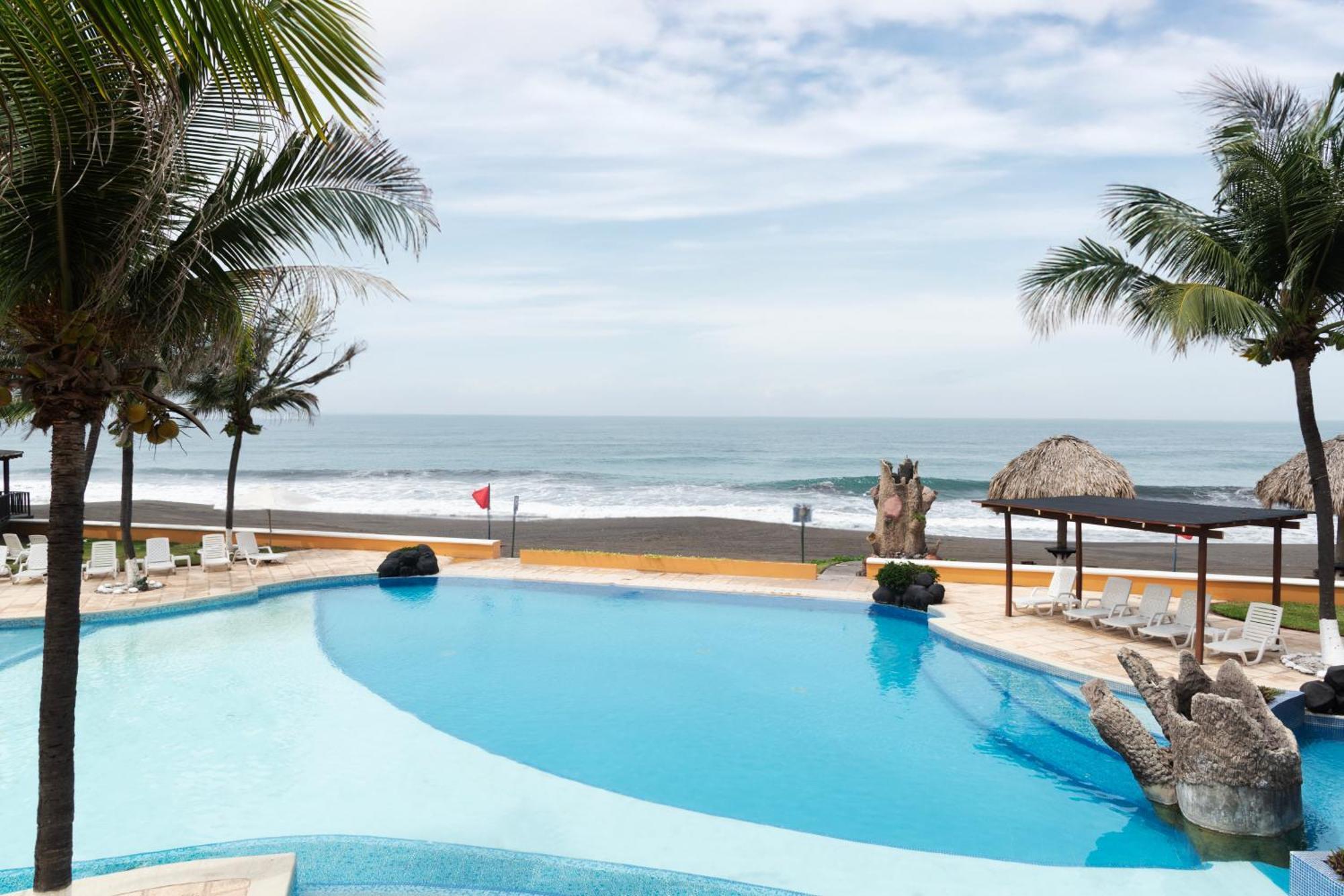 Hotel Cayman Suites Monterrico Bagian luar foto