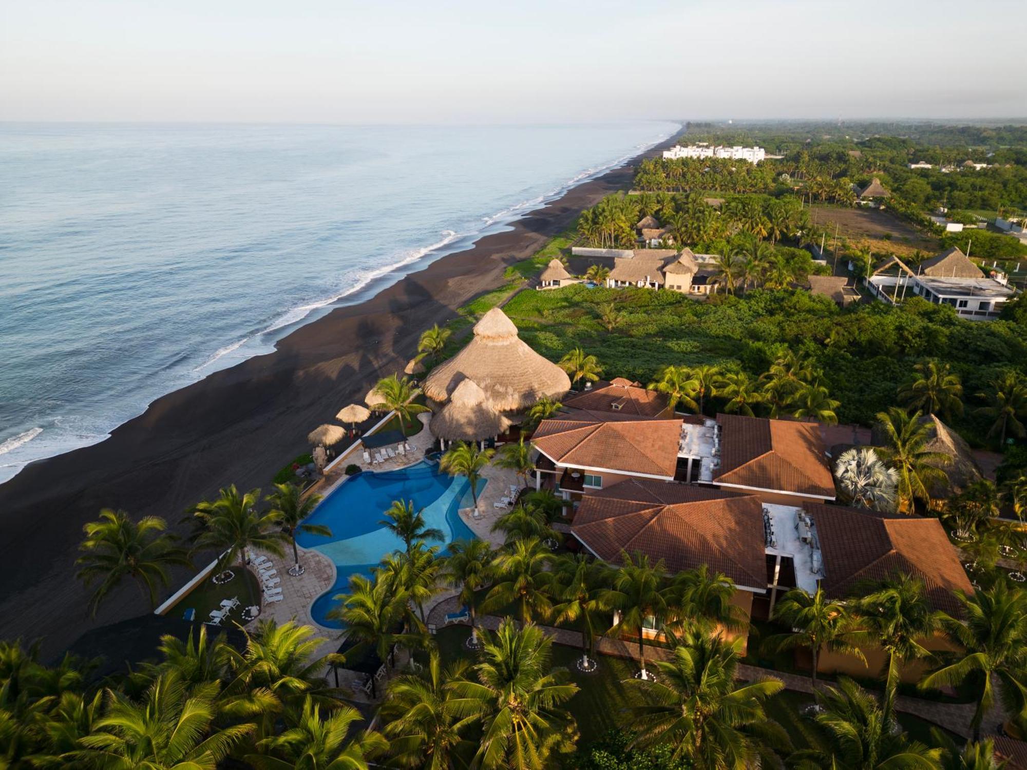 Hotel Cayman Suites Monterrico Bagian luar foto