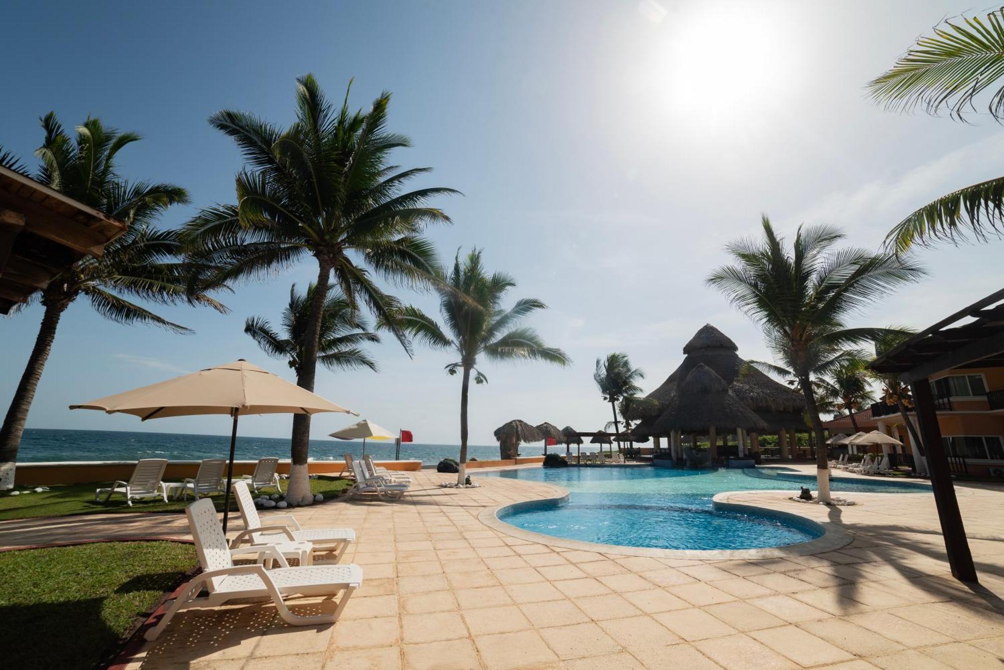 Hotel Cayman Suites Monterrico Bagian luar foto