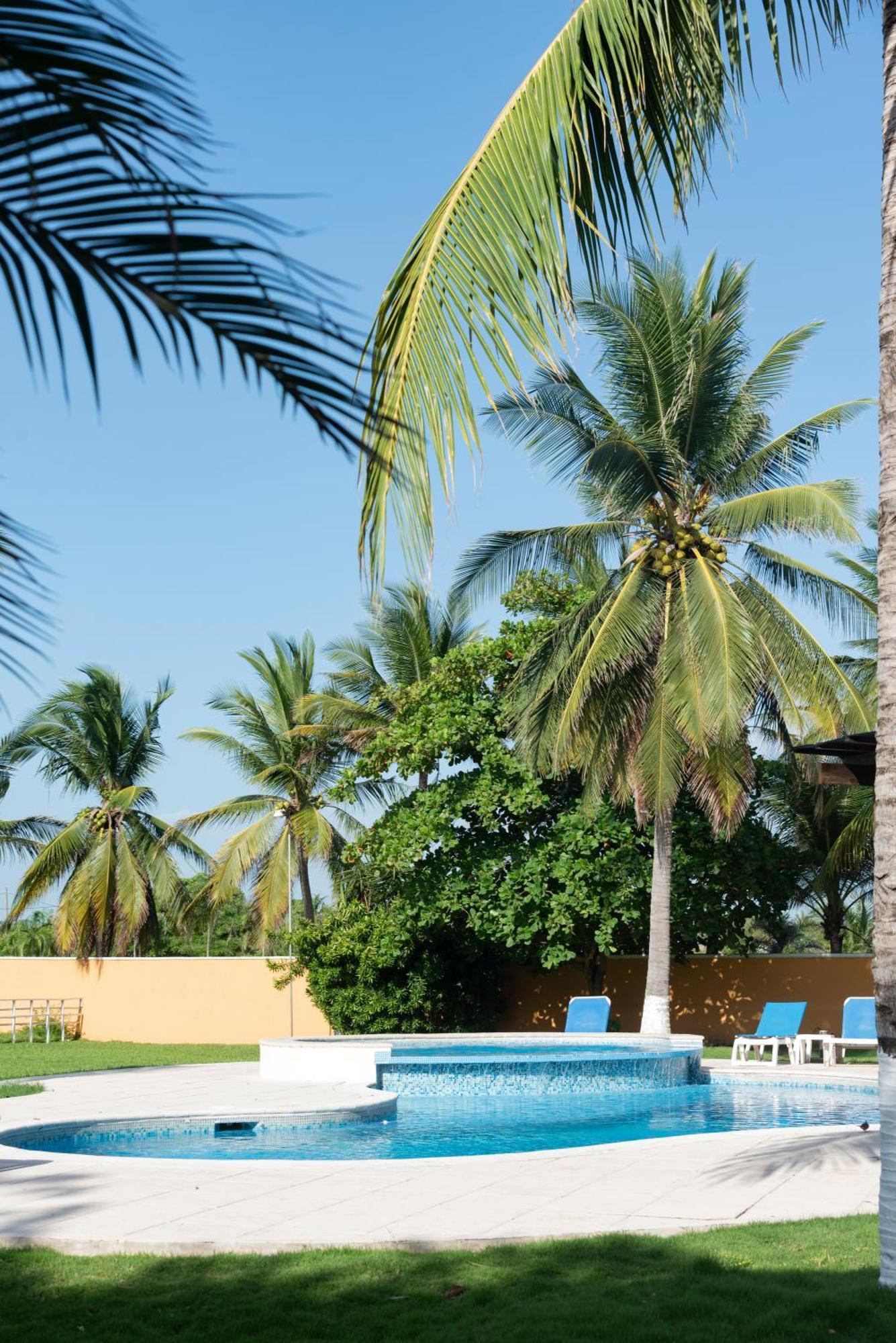 Hotel Cayman Suites Monterrico Bagian luar foto